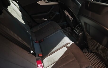 Audi A4, 2019 год, 4 300 000 рублей, 16 фотография