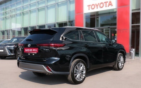 Toyota Highlander, 2024 год, 6 490 000 рублей, 3 фотография