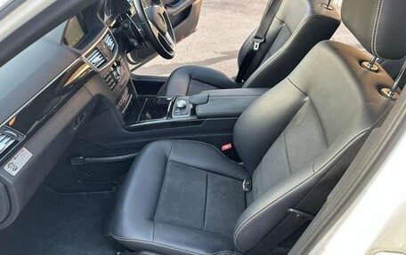 Mercedes-Benz E-Класс, 2013 год, 1 175 000 рублей, 13 фотография