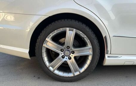 Mercedes-Benz E-Класс, 2013 год, 1 175 000 рублей, 19 фотография