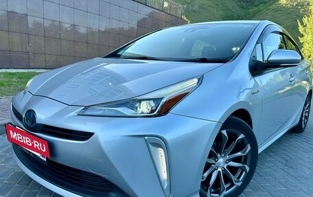 Toyota Prius IV XW50, 2019 год, 1 780 000 рублей, 9 фотография