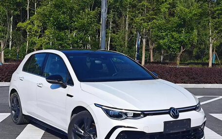 Volkswagen Golf VIII, 2022 год, 1 800 400 рублей, 3 фотография