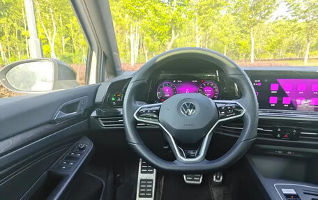Volkswagen Golf VIII, 2022 год, 1 800 400 рублей, 14 фотография