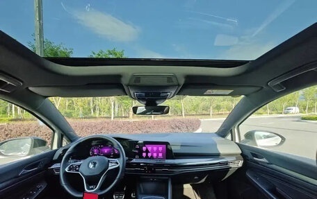 Volkswagen Golf VIII, 2022 год, 1 800 400 рублей, 13 фотография