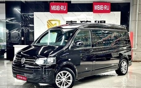 Volkswagen Multivan T6 рестайлинг, 2016 год, 3 130 000 рублей, 1 фотография