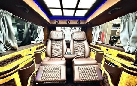 Volkswagen Multivan T6 рестайлинг, 2016 год, 3 130 000 рублей, 7 фотография