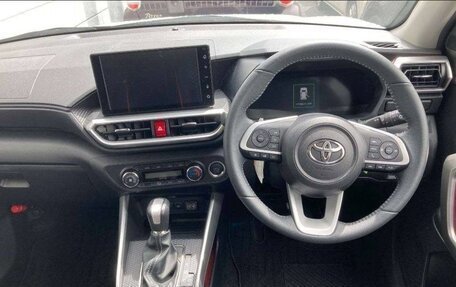Toyota Raize I, 2021 год, 1 400 000 рублей, 3 фотография