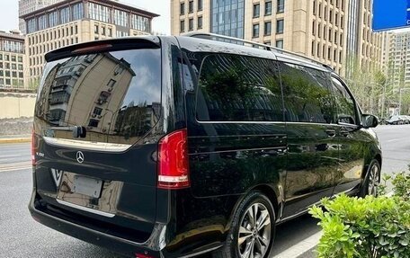 Mercedes-Benz V-Класс, 2020 год, 3 540 000 рублей, 2 фотография
