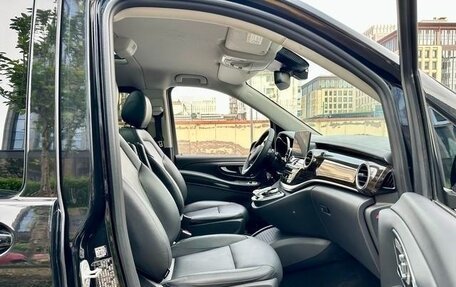 Mercedes-Benz V-Класс, 2020 год, 3 540 000 рублей, 12 фотография