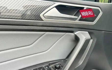 Volkswagen Tiguan II, 2022 год, 3 000 400 рублей, 11 фотография