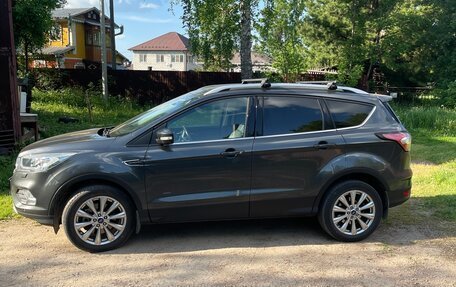 Ford Kuga III, 2018 год, 1 900 000 рублей, 2 фотография