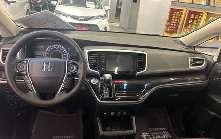Honda Odyssey IV, 2021 год, 2 550 000 рублей, 3 фотография