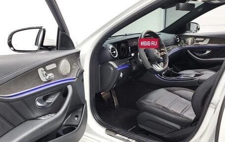 Mercedes-Benz E-Класс AMG, 2021 год, 6 880 000 рублей, 10 фотография