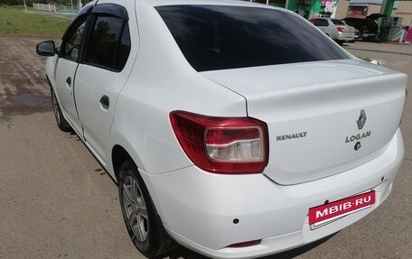 Renault Logan II, 2018 год, 600 000 рублей, 15 фотография