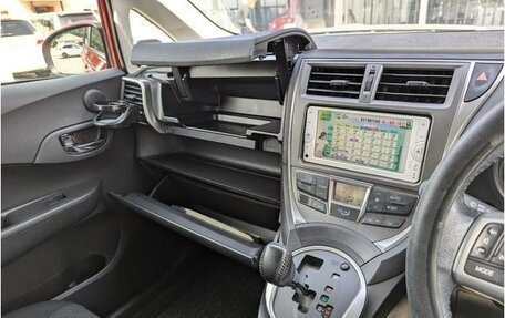 Toyota Ractis II, 2013 год, 754 000 рублей, 6 фотография