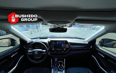 Toyota Highlander, 2024 год, 4 500 000 рублей, 7 фотография