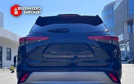 Toyota Highlander, 2024 год, 4 500 000 рублей, 5 фотография