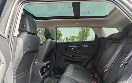 Land Rover Range Rover Evoque II, 2022 год, 3 200 000 рублей, 13 фотография