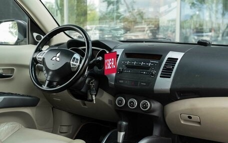Mitsubishi Outlander III рестайлинг 3, 2008 год, 1 330 000 рублей, 10 фотография