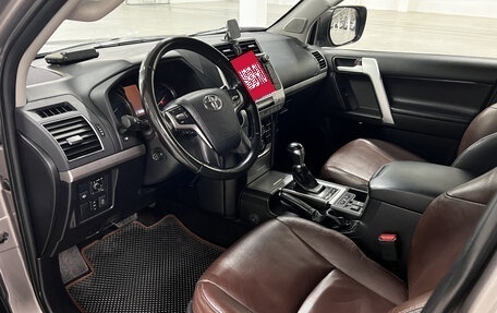 Toyota Land Cruiser Prado 150 рестайлинг 2, 2017 год, 4 399 000 рублей, 16 фотография