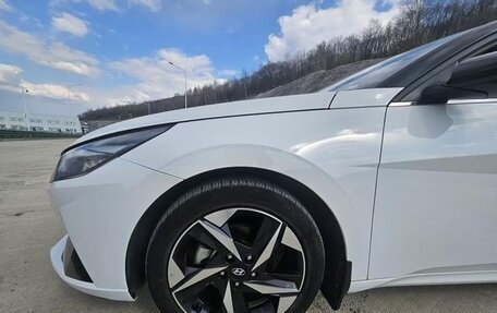 Hyundai Elantra, 2022 год, 1 475 442 рублей, 6 фотография