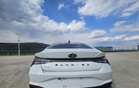 Hyundai Elantra, 2022 год, 1 475 442 рублей, 3 фотография