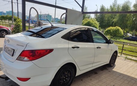 Hyundai Solaris II рестайлинг, 2014 год, 750 000 рублей, 2 фотография