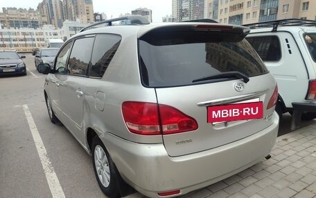 Toyota Avensis Verso I рестайлинг, 2002 год, 500 000 рублей, 3 фотография