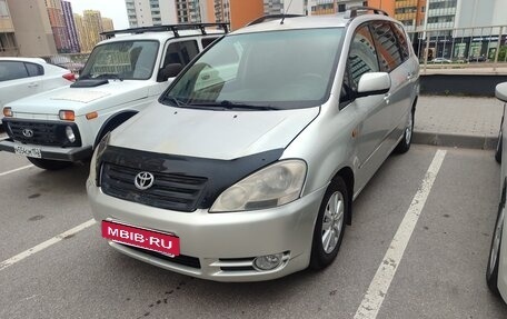 Toyota Avensis Verso I рестайлинг, 2002 год, 500 000 рублей, 4 фотография