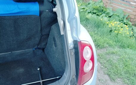 Nissan March III, 2002 год, 300 000 рублей, 4 фотография