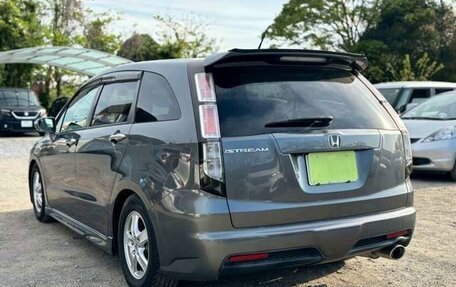 Honda Stream II, 2014 год, 947 000 рублей, 7 фотография