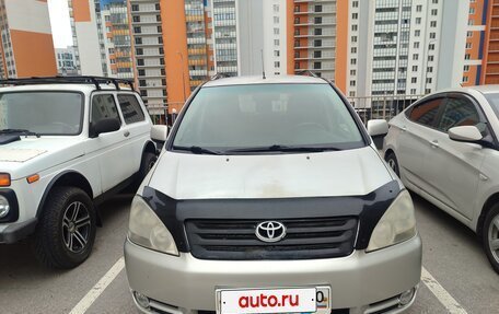 Toyota Avensis Verso I рестайлинг, 2002 год, 500 000 рублей, 5 фотография