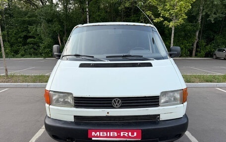 Volkswagen Transporter T4, 1996 год, 370 000 рублей, 2 фотография
