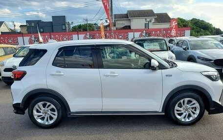 Daihatsu Rocky, 2022 год, 1 300 000 рублей, 11 фотография