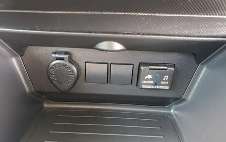 Daihatsu Rocky, 2022 год, 1 300 000 рублей, 19 фотография