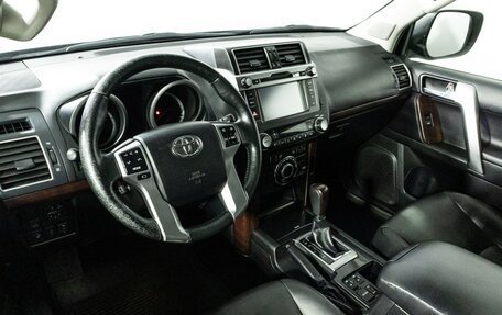 Toyota Land Cruiser Prado 150 рестайлинг 2, 2015 год, 3 379 898 рублей, 11 фотография