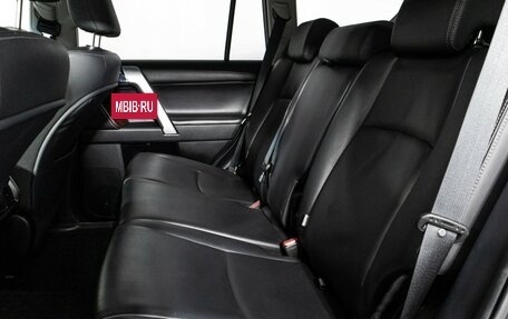 Toyota Land Cruiser Prado 150 рестайлинг 2, 2015 год, 3 379 898 рублей, 10 фотография