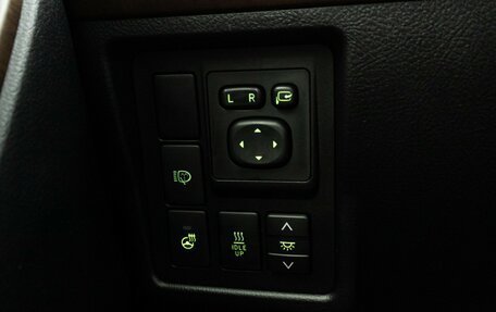 Toyota Land Cruiser Prado 150 рестайлинг 2, 2015 год, 3 379 898 рублей, 24 фотография