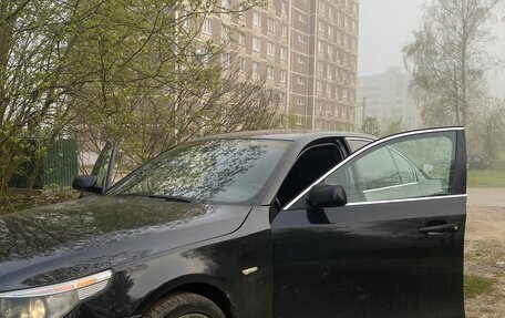 BMW 5 серия, 2006 год, 1 070 000 рублей, 2 фотография