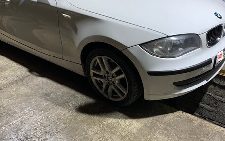 BMW 1 серия, 2008 год, 640 000 рублей, 11 фотография