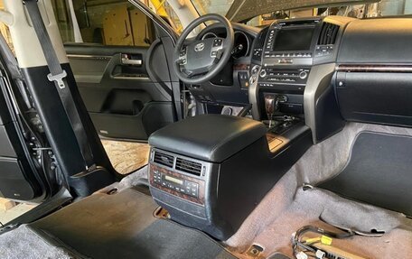 Toyota Land Cruiser 200, 2010 год, 3 200 000 рублей, 18 фотография