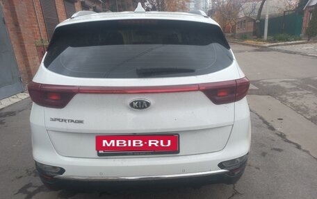 KIA Sportage IV рестайлинг, 2018 год, 2 450 000 рублей, 5 фотография