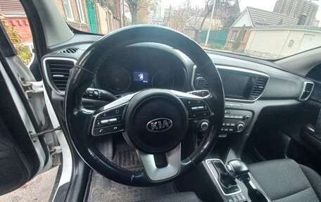KIA Sportage IV рестайлинг, 2018 год, 2 450 000 рублей, 19 фотография