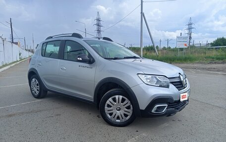 Renault Sandero II рестайлинг, 2022 год, 1 200 000 рублей, 8 фотография