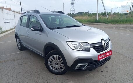 Renault Sandero II рестайлинг, 2022 год, 1 200 000 рублей, 9 фотография