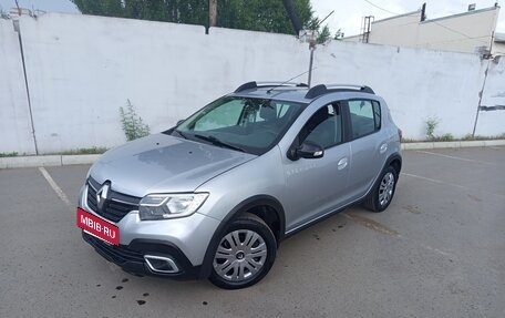 Renault Sandero II рестайлинг, 2022 год, 1 200 000 рублей, 5 фотография