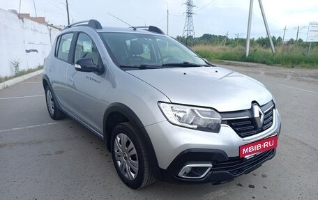 Renault Sandero II рестайлинг, 2022 год, 1 200 000 рублей, 12 фотография