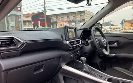 Daihatsu Rocky, 2022 год, 1 304 000 рублей, 25 фотография