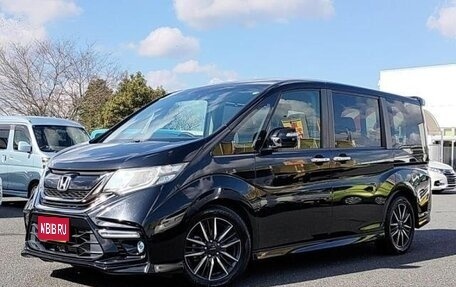 Honda Stepwgn IV, 2017 год, 1 450 000 рублей, 1 фотография