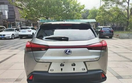 Lexus UX I, 2022 год, 2 600 000 рублей, 7 фотография